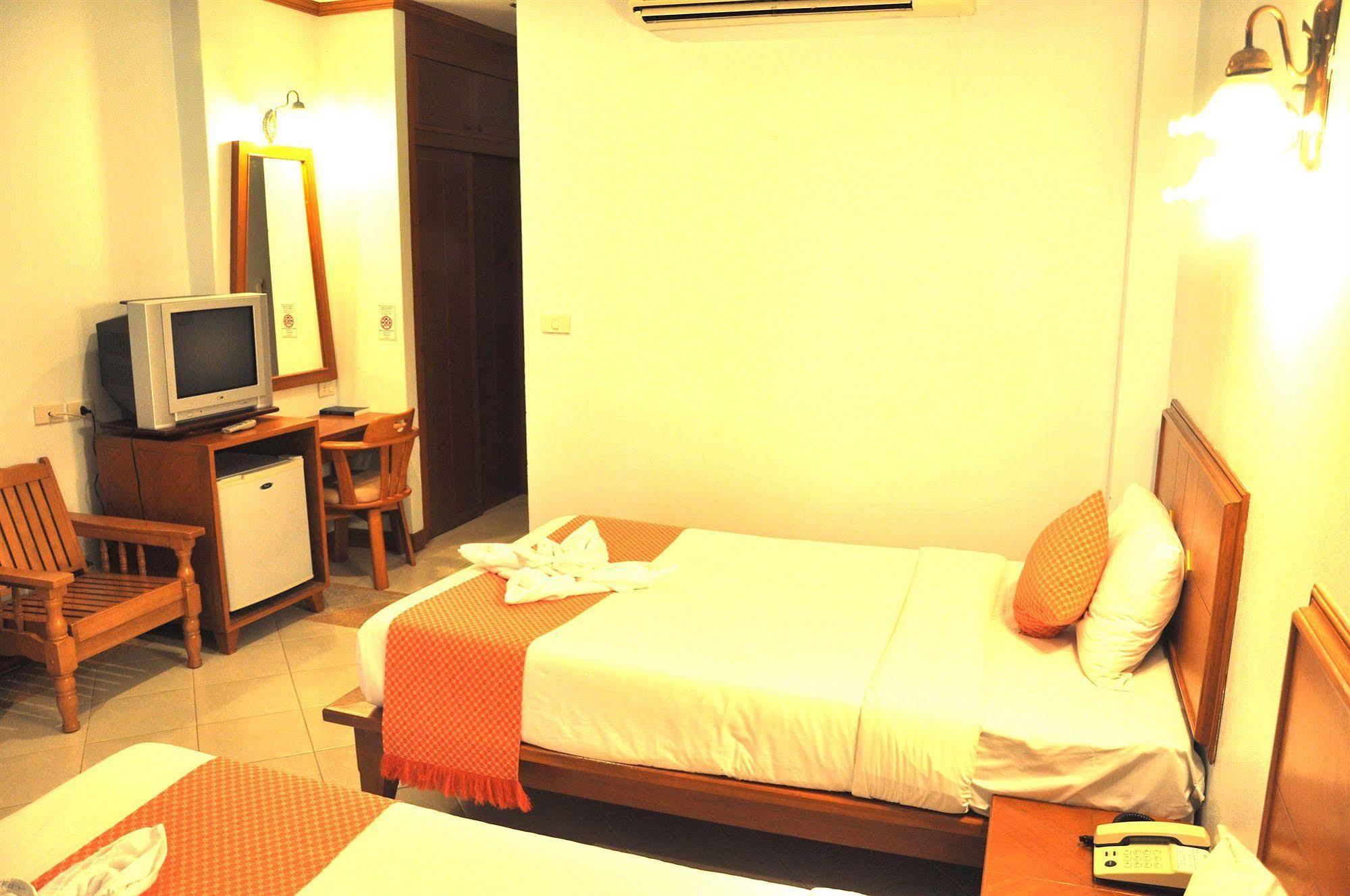 Oyo 385 Aonang President Hotel Ao Nang Exterior foto